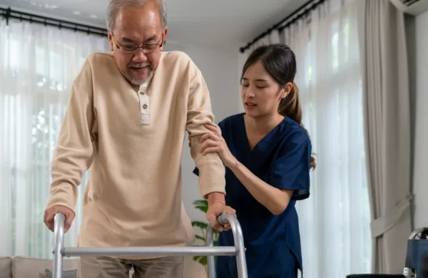 แนะนำวิธีดูแลผู้ป่วยเส้นเลือดในสมองตีบ ให้กลับมาดีขึ้น